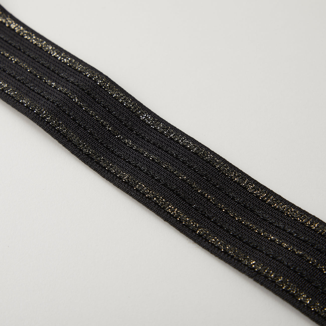 23-003-1m-ファンシーウエスト織りゴム-平ゴム-ブラック×ゴールド（１mカット商品）